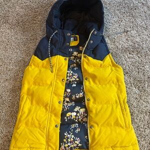 Patagonia Yellow and Navy Hooded Vest Patagonia women’s small